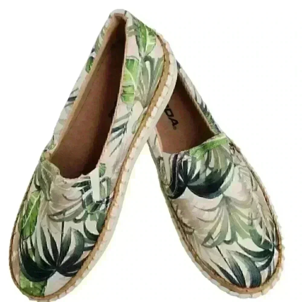 Soda Phenix Women's Espadrilles Slip-On Loafer
